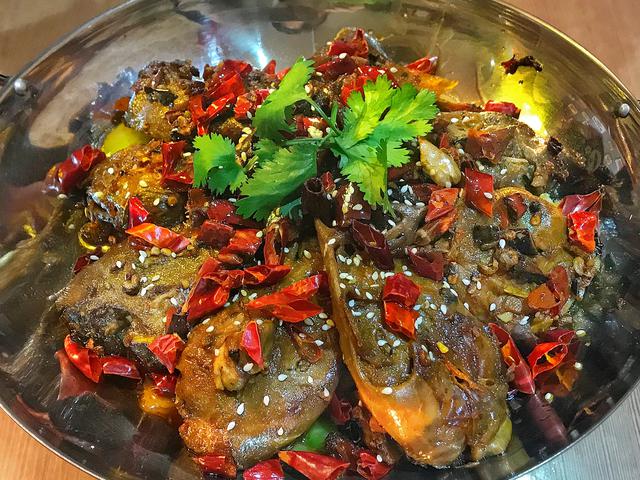 干锅麻辣鸭头