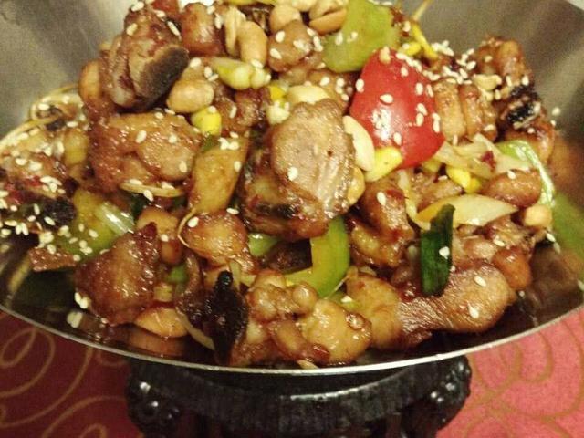 干锅类(鸡肉,鸭肉,兔肉,大肠,田鸡)