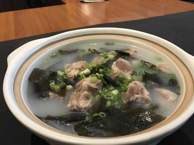 腌味海带煲