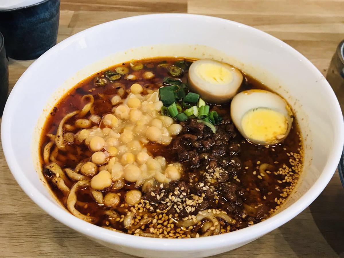 碗豆杂酱面