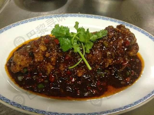 香辣全鱼
