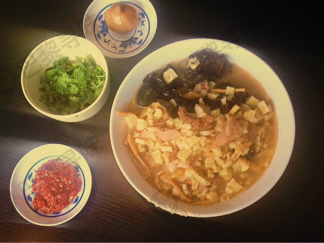 羊肉泡馍
