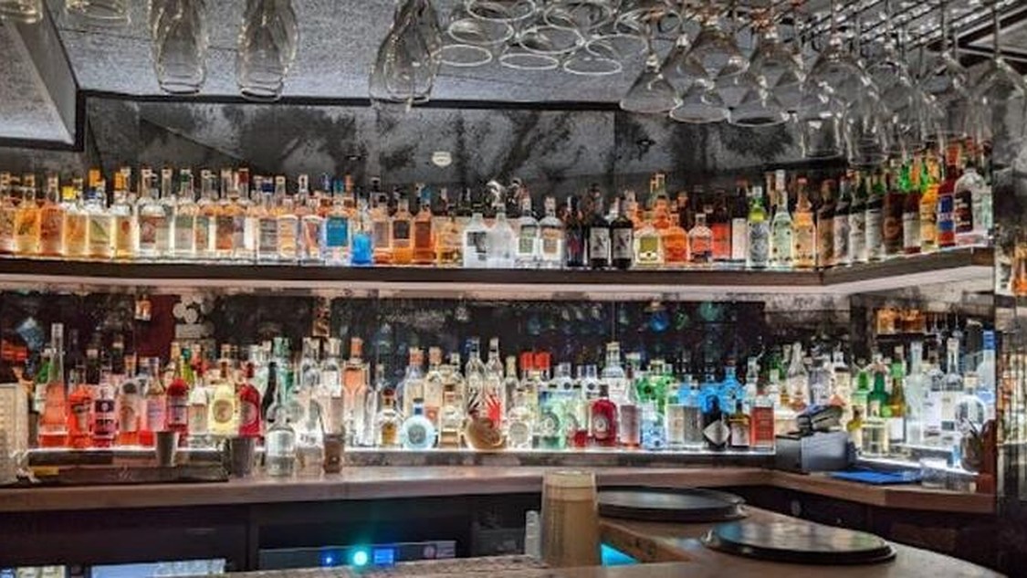 No Entry Bar